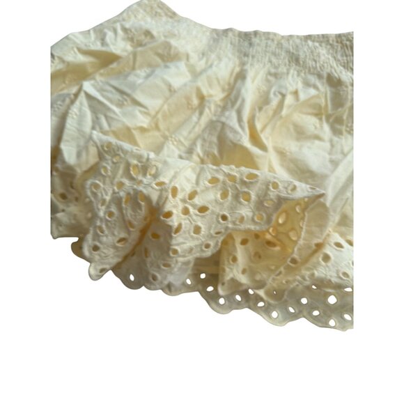 ZARA Butter Yellow Eyelet Scalloped Shorts Size Medium NEW NWT - Picture 2 of 8